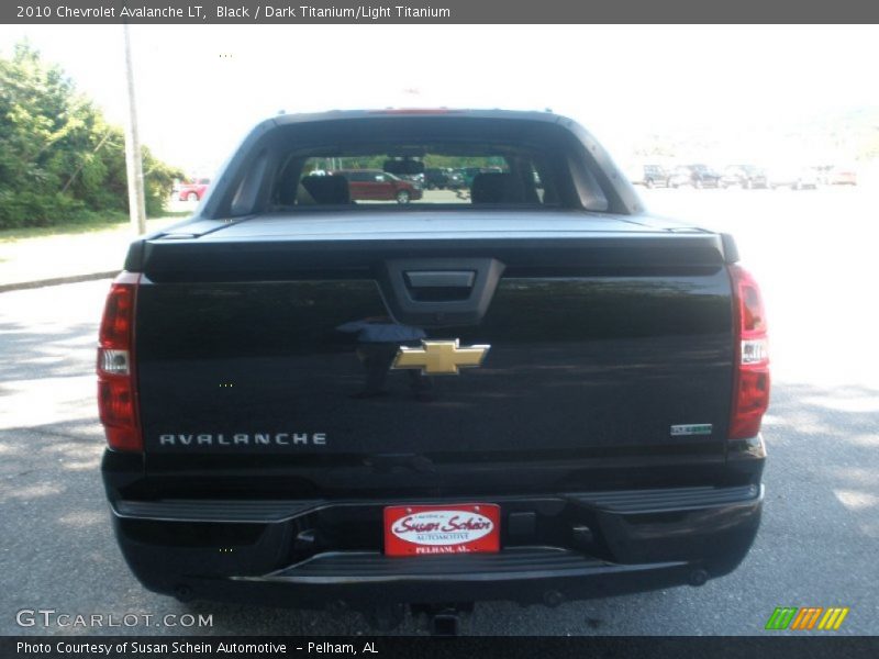 Black / Dark Titanium/Light Titanium 2010 Chevrolet Avalanche LT