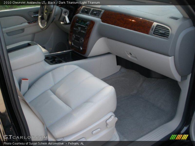Black / Dark Titanium/Light Titanium 2010 Chevrolet Avalanche LT