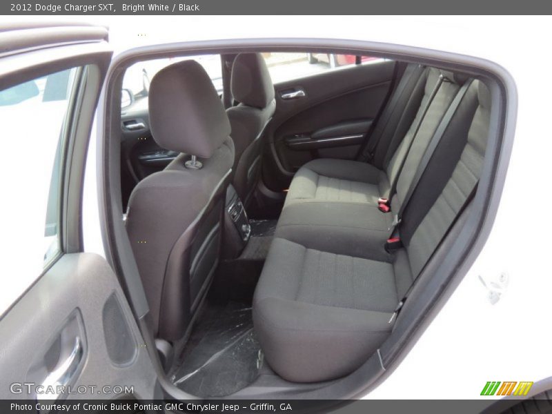 Bright White / Black 2012 Dodge Charger SXT