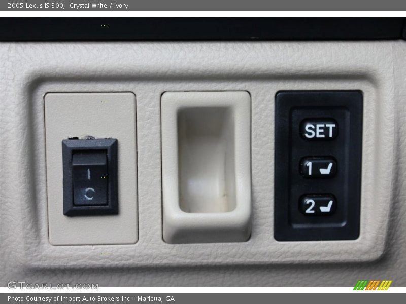 Crystal White / Ivory 2005 Lexus IS 300