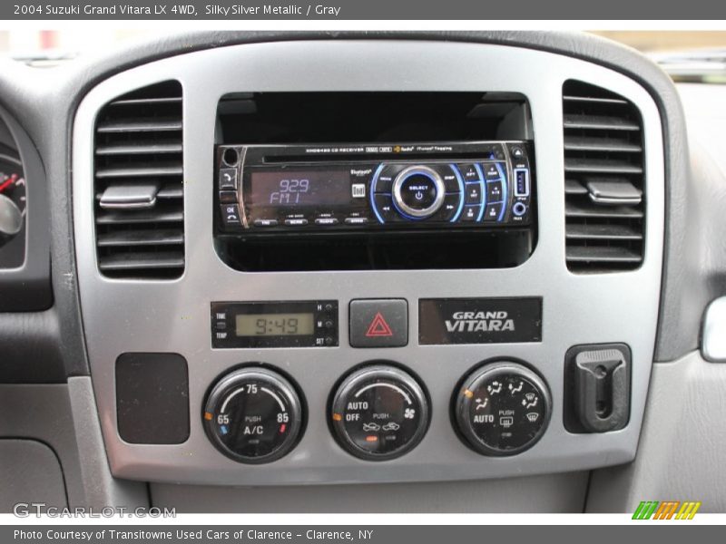Silky Silver Metallic / Gray 2004 Suzuki Grand Vitara LX 4WD