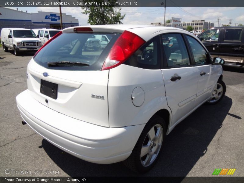 Cloud 9 White / Dark Flint/Light Flint 2005 Ford Focus ZX5 SES Hatchback