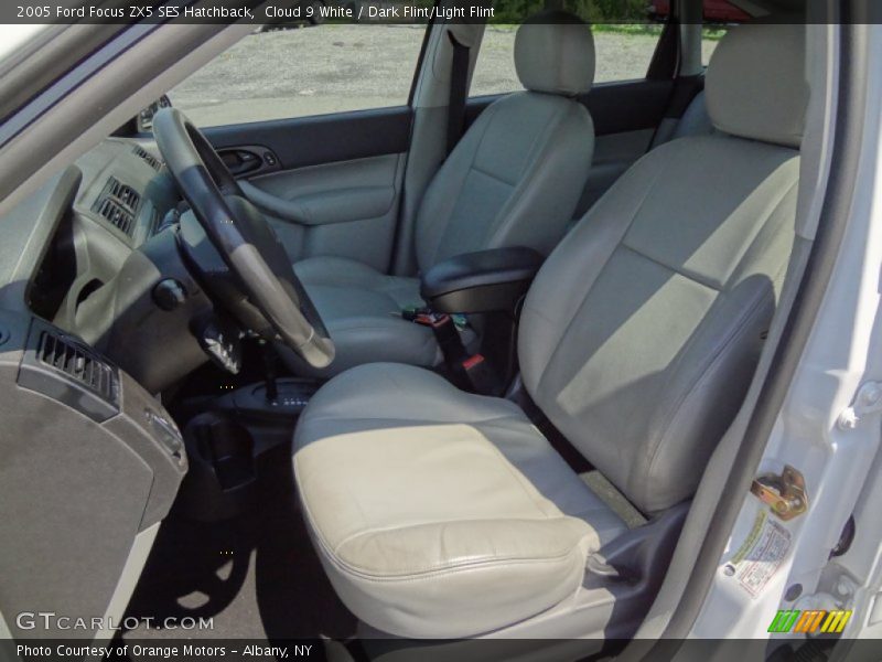 Cloud 9 White / Dark Flint/Light Flint 2005 Ford Focus ZX5 SES Hatchback