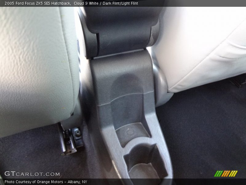 Cloud 9 White / Dark Flint/Light Flint 2005 Ford Focus ZX5 SES Hatchback