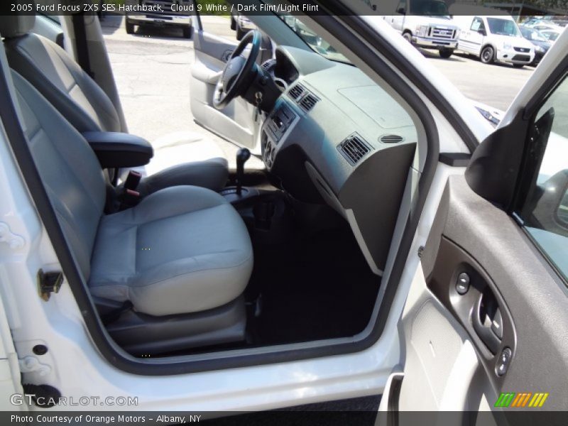 Cloud 9 White / Dark Flint/Light Flint 2005 Ford Focus ZX5 SES Hatchback