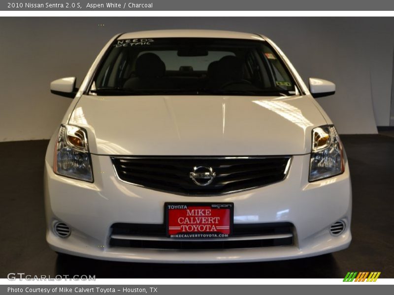 Aspen White / Charcoal 2010 Nissan Sentra 2.0 S