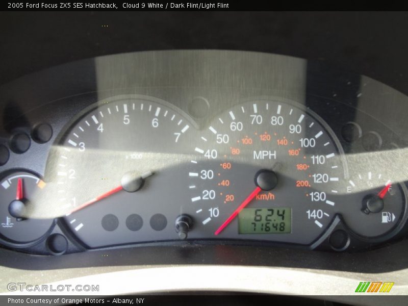 Cloud 9 White / Dark Flint/Light Flint 2005 Ford Focus ZX5 SES Hatchback
