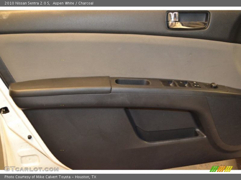 Aspen White / Charcoal 2010 Nissan Sentra 2.0 S
