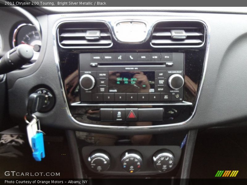 Bright Silver Metallic / Black 2011 Chrysler 200 Touring