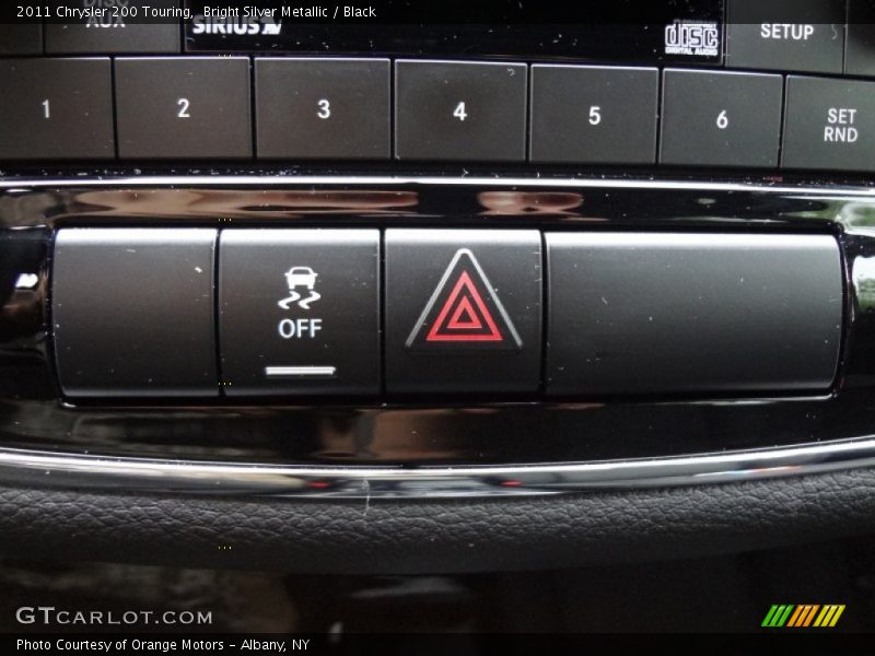 Bright Silver Metallic / Black 2011 Chrysler 200 Touring