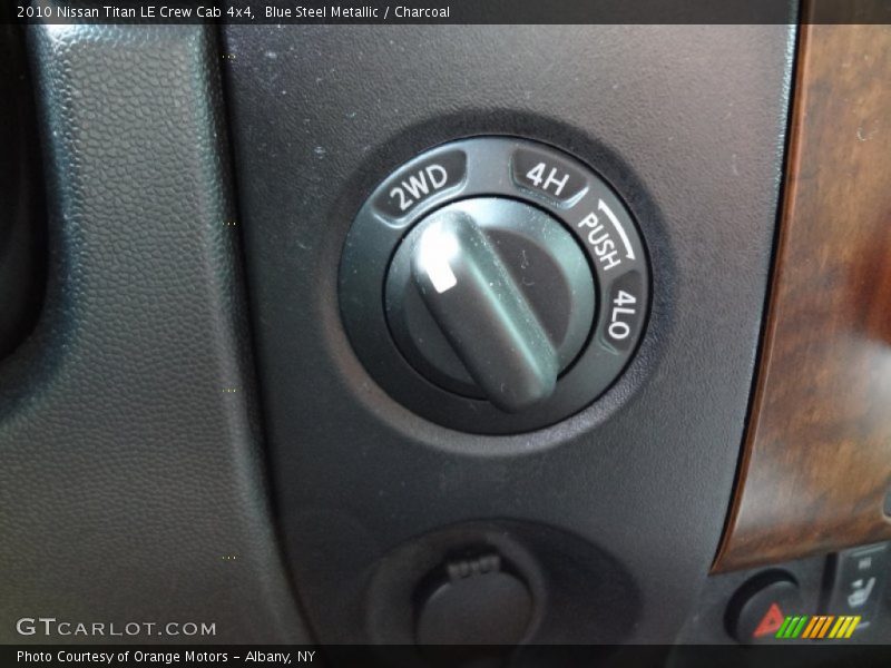 Blue Steel Metallic / Charcoal 2010 Nissan Titan LE Crew Cab 4x4