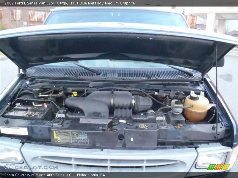 True Blue Metallic / Medium Graphite 2002 Ford E Series Van E250 Cargo
