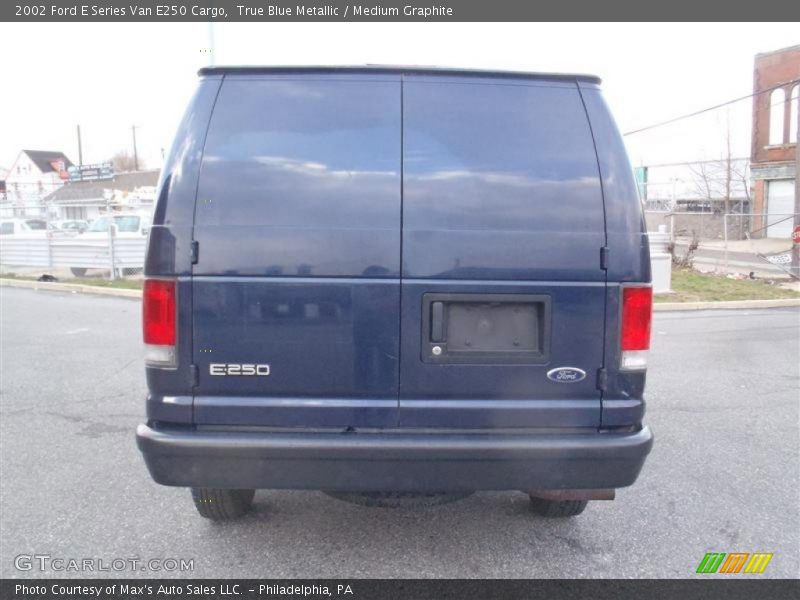 True Blue Metallic / Medium Graphite 2002 Ford E Series Van E250 Cargo