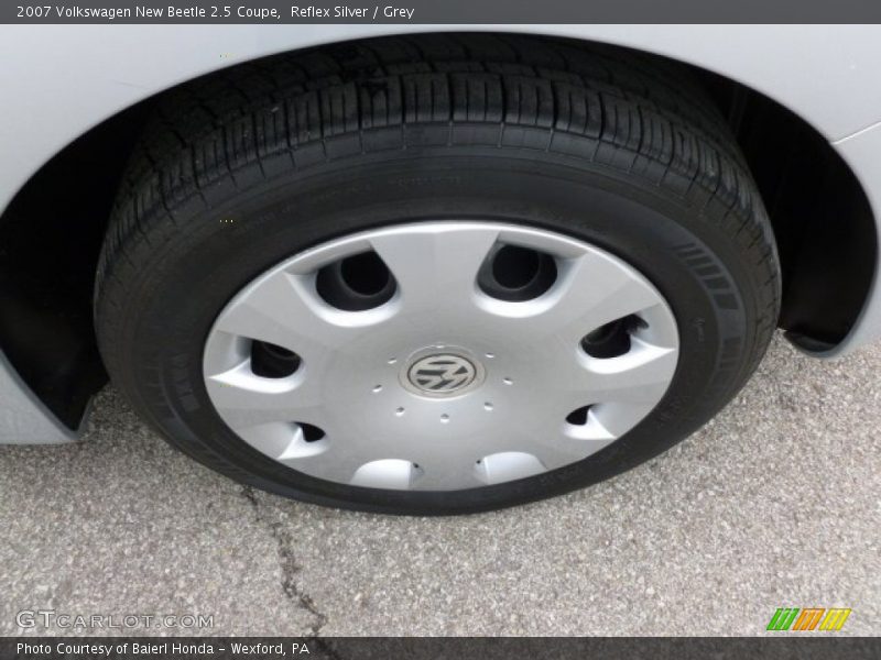 Reflex Silver / Grey 2007 Volkswagen New Beetle 2.5 Coupe