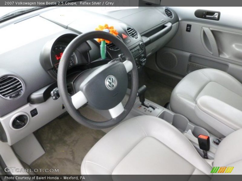 Reflex Silver / Grey 2007 Volkswagen New Beetle 2.5 Coupe