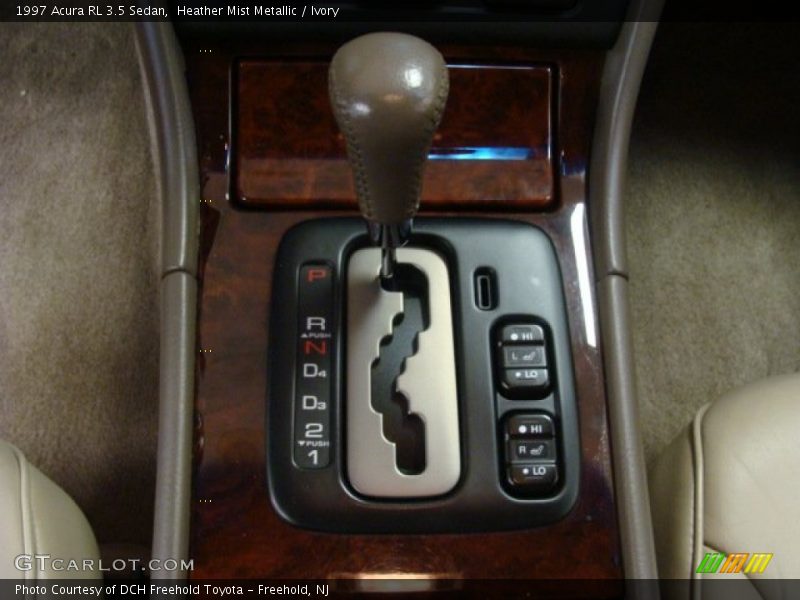  1997 RL 3.5 Sedan 4 Speed Automatic Shifter