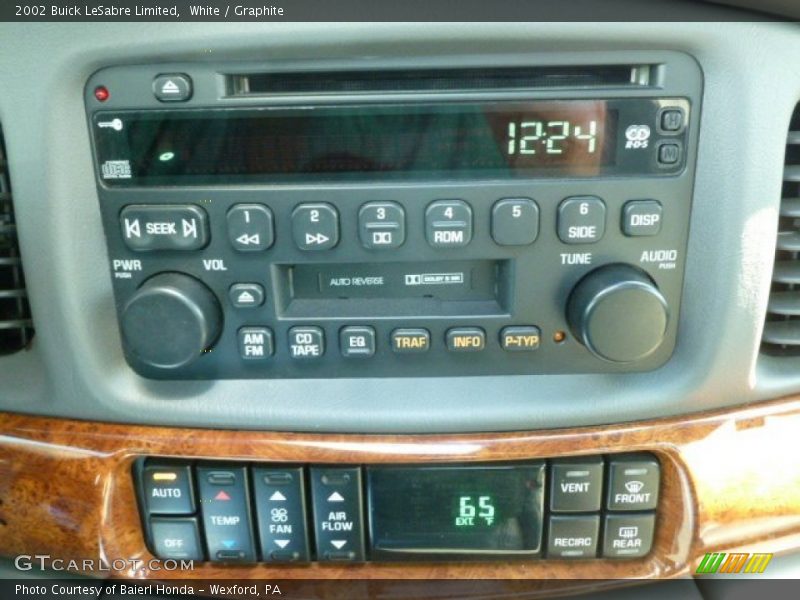 White / Graphite 2002 Buick LeSabre Limited