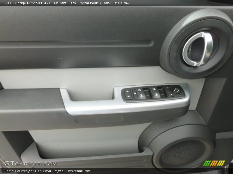 Door Panel of 2010 Nitro SXT 4x4