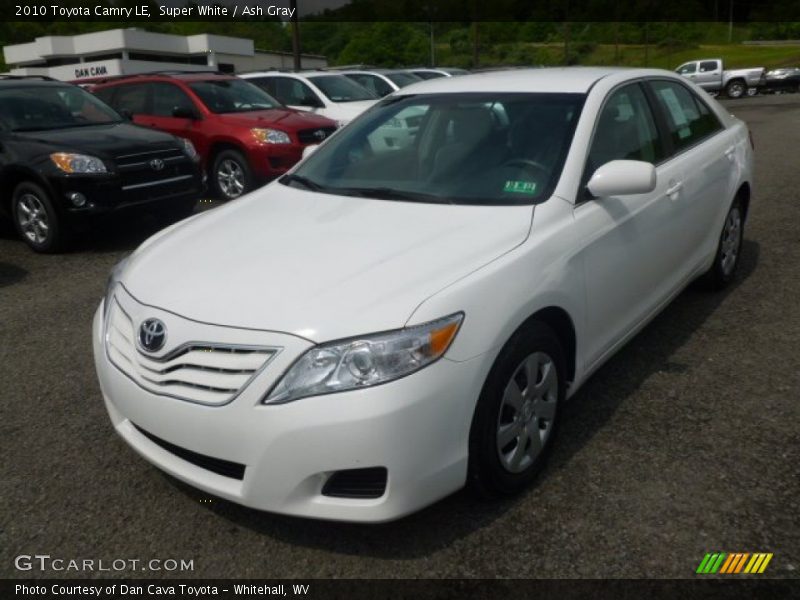 Super White / Ash Gray 2010 Toyota Camry LE