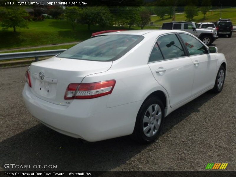 Super White / Ash Gray 2010 Toyota Camry LE