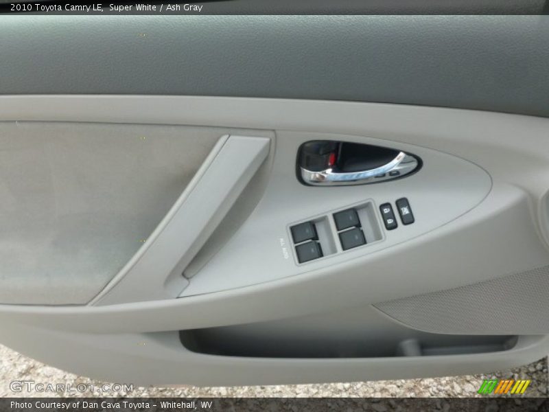 Super White / Ash Gray 2010 Toyota Camry LE