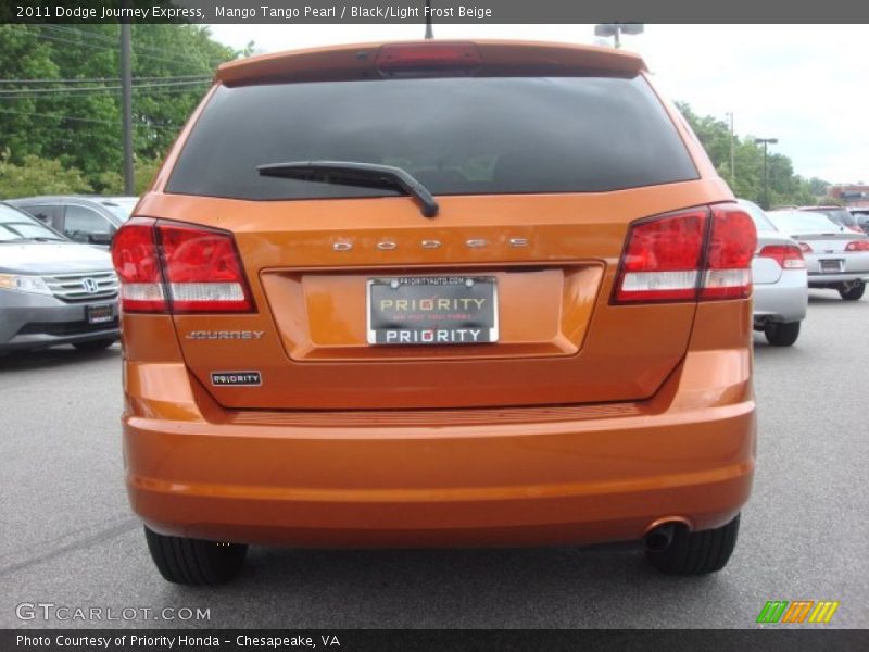 Mango Tango Pearl / Black/Light Frost Beige 2011 Dodge Journey Express
