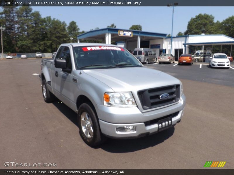 Silver Metallic / Medium Flint/Dark Flint Grey 2005 Ford F150 STX Regular Cab