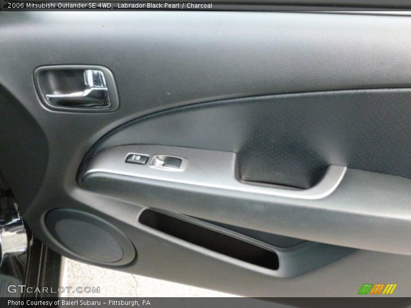 Labrador Black Pearl / Charcoal 2006 Mitsubishi Outlander SE 4WD