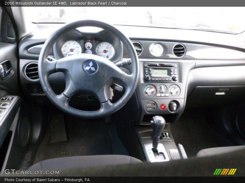 Dashboard of 2006 Outlander SE 4WD