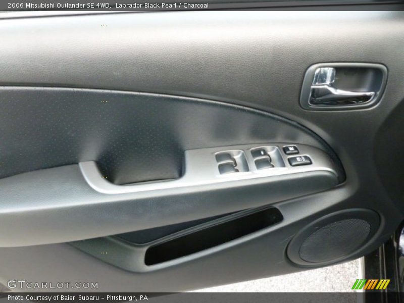 Labrador Black Pearl / Charcoal 2006 Mitsubishi Outlander SE 4WD