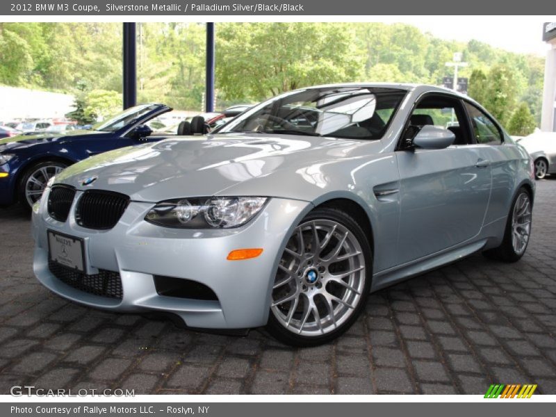 Front 3/4 View of 2012 M3 Coupe