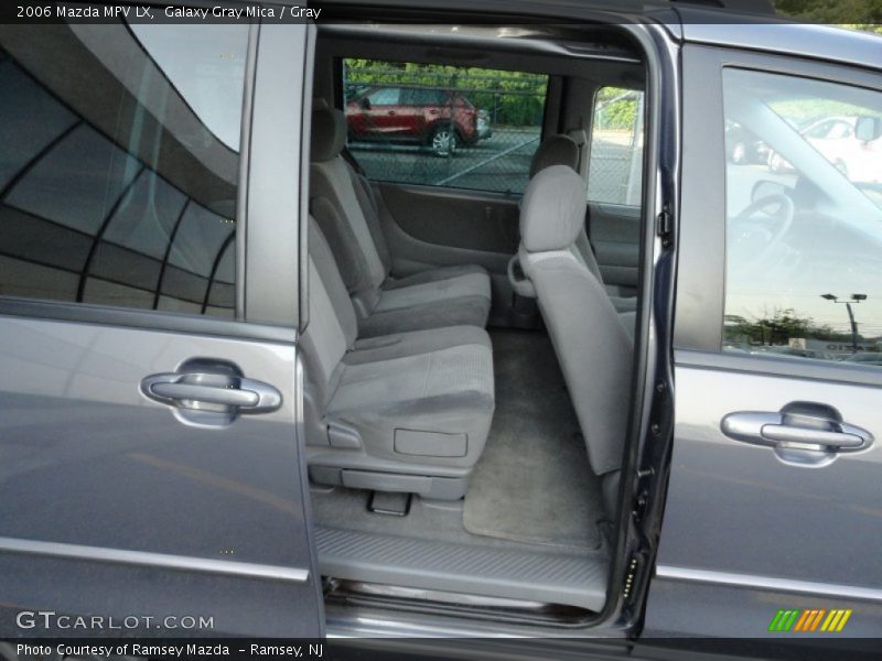 Galaxy Gray Mica / Gray 2006 Mazda MPV LX