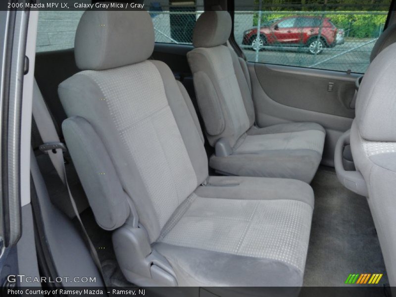 Galaxy Gray Mica / Gray 2006 Mazda MPV LX