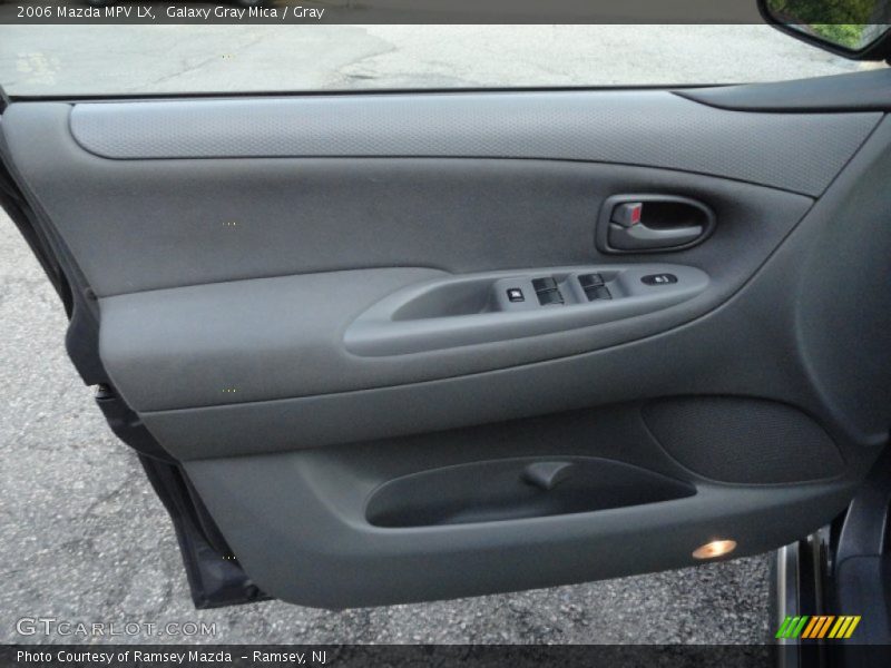 Galaxy Gray Mica / Gray 2006 Mazda MPV LX