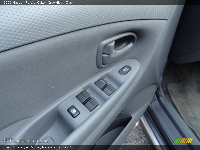 Galaxy Gray Mica / Gray 2006 Mazda MPV LX