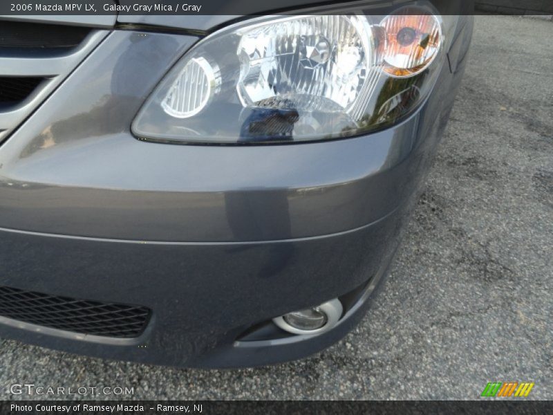 Galaxy Gray Mica / Gray 2006 Mazda MPV LX