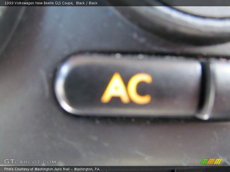 Black / Black 1999 Volkswagen New Beetle GLS Coupe