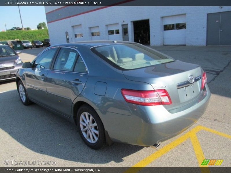 Aloe Green Metallic / Bisque 2010 Toyota Camry XLE V6
