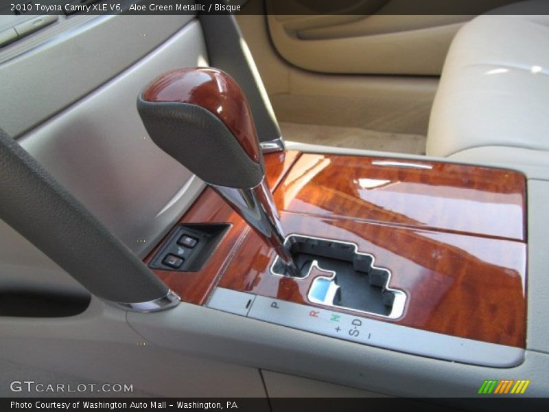 Aloe Green Metallic / Bisque 2010 Toyota Camry XLE V6