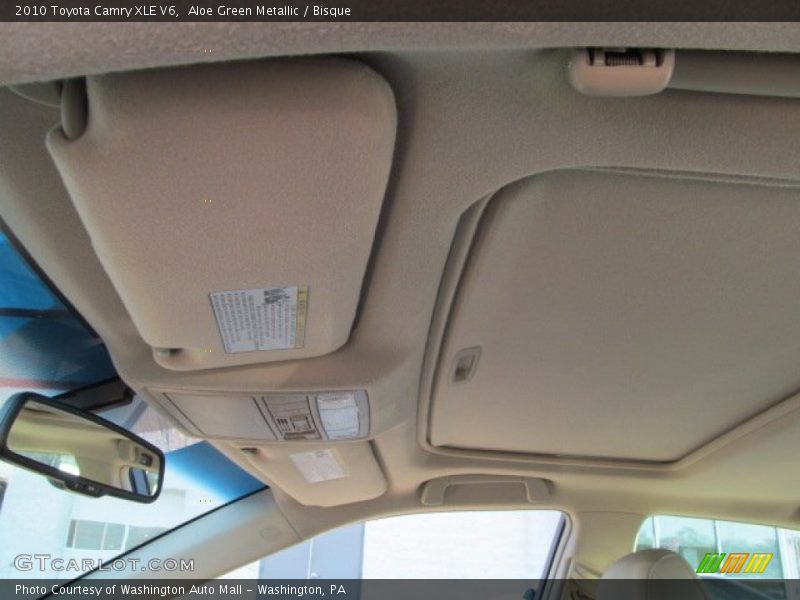 Aloe Green Metallic / Bisque 2010 Toyota Camry XLE V6