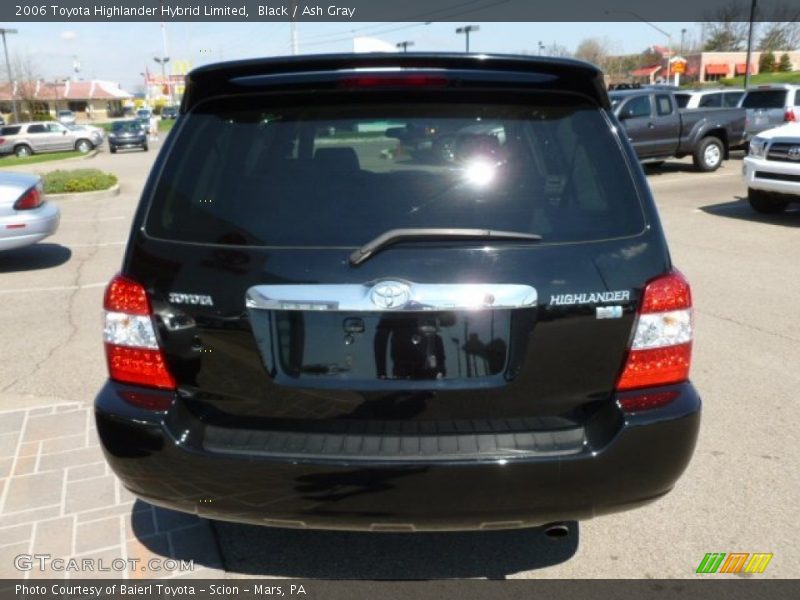 Black / Ash Gray 2006 Toyota Highlander Hybrid Limited