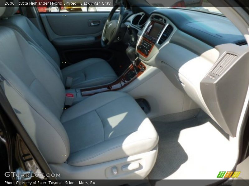 Black / Ash Gray 2006 Toyota Highlander Hybrid Limited
