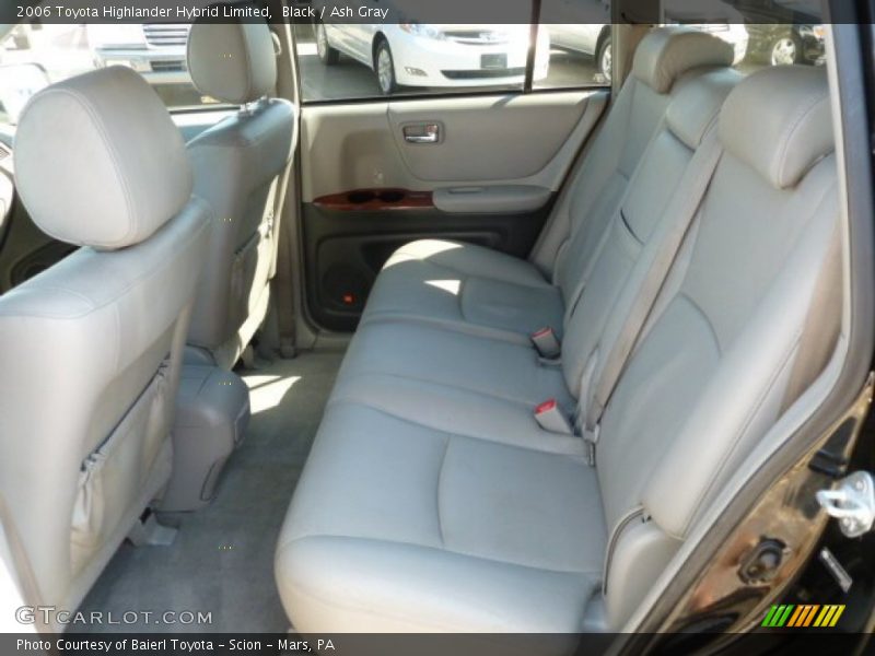 Black / Ash Gray 2006 Toyota Highlander Hybrid Limited