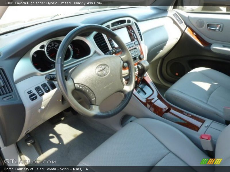 Black / Ash Gray 2006 Toyota Highlander Hybrid Limited