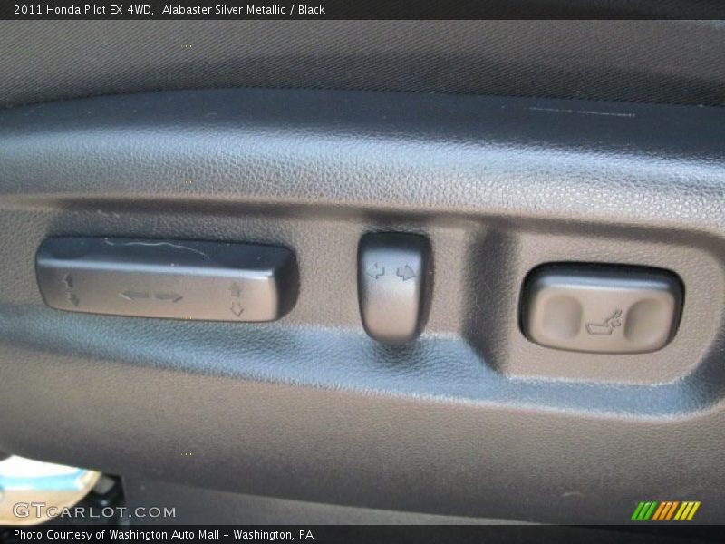 Alabaster Silver Metallic / Black 2011 Honda Pilot EX 4WD