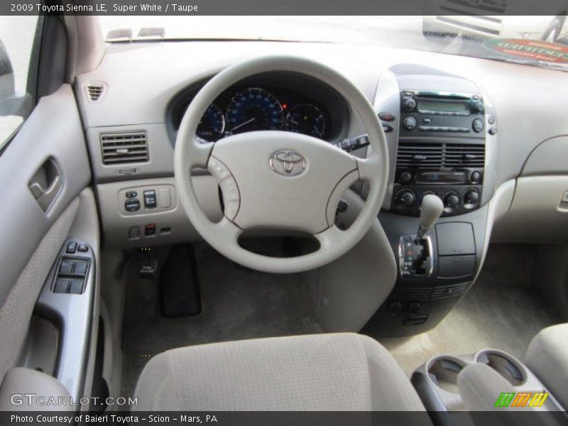 Super White / Taupe 2009 Toyota Sienna LE