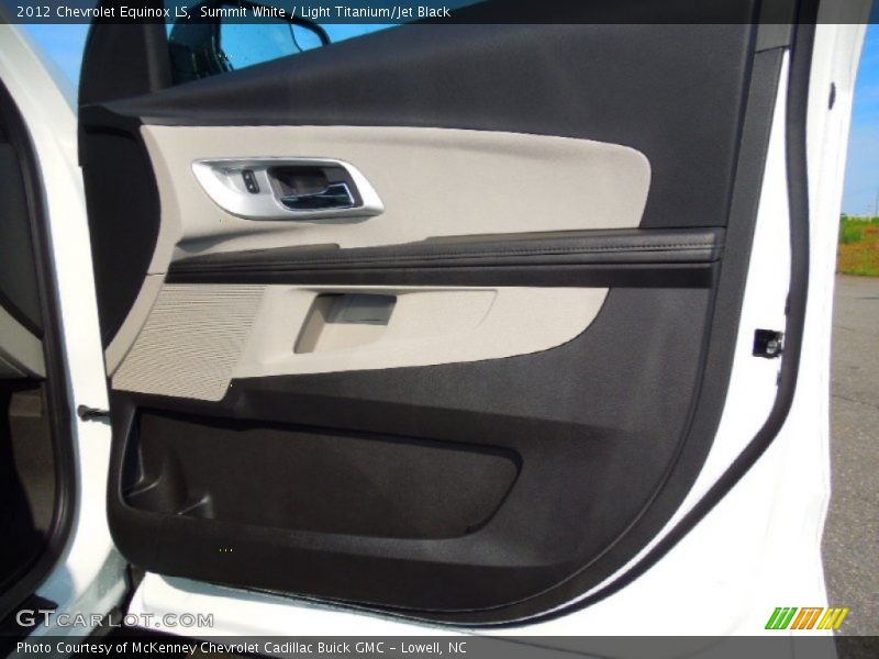 Summit White / Light Titanium/Jet Black 2012 Chevrolet Equinox LS