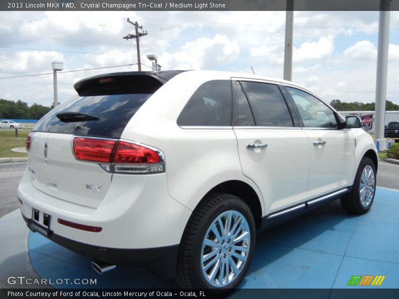 Crystal Champagne Tri-Coat / Medium Light Stone 2013 Lincoln MKX FWD