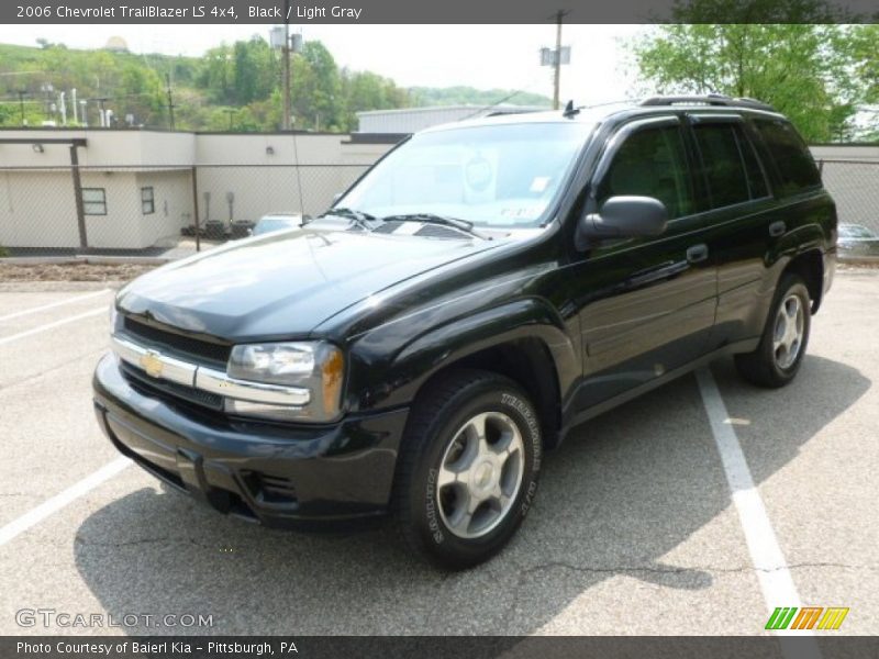 Black / Light Gray 2006 Chevrolet TrailBlazer LS 4x4