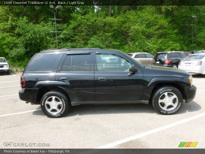 Black / Light Gray 2006 Chevrolet TrailBlazer LS 4x4